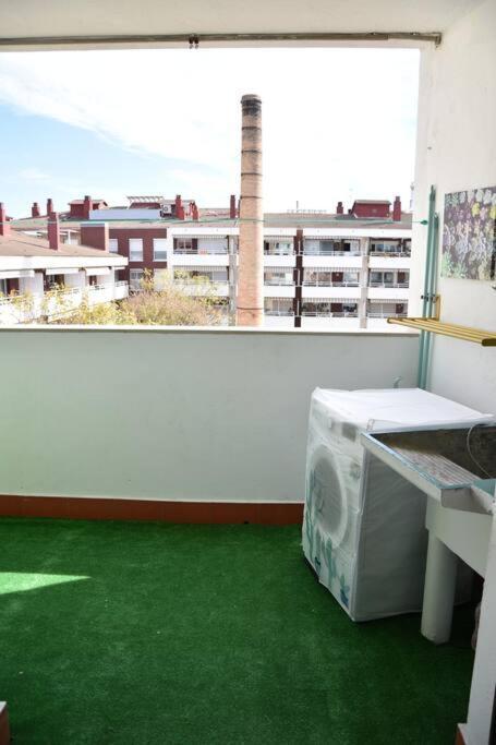 Апартаменти Piso Centrico For4 Cerca Barcelona La Casa De Sonia Біланоба-і-ла-Жалтру Екстер'єр фото