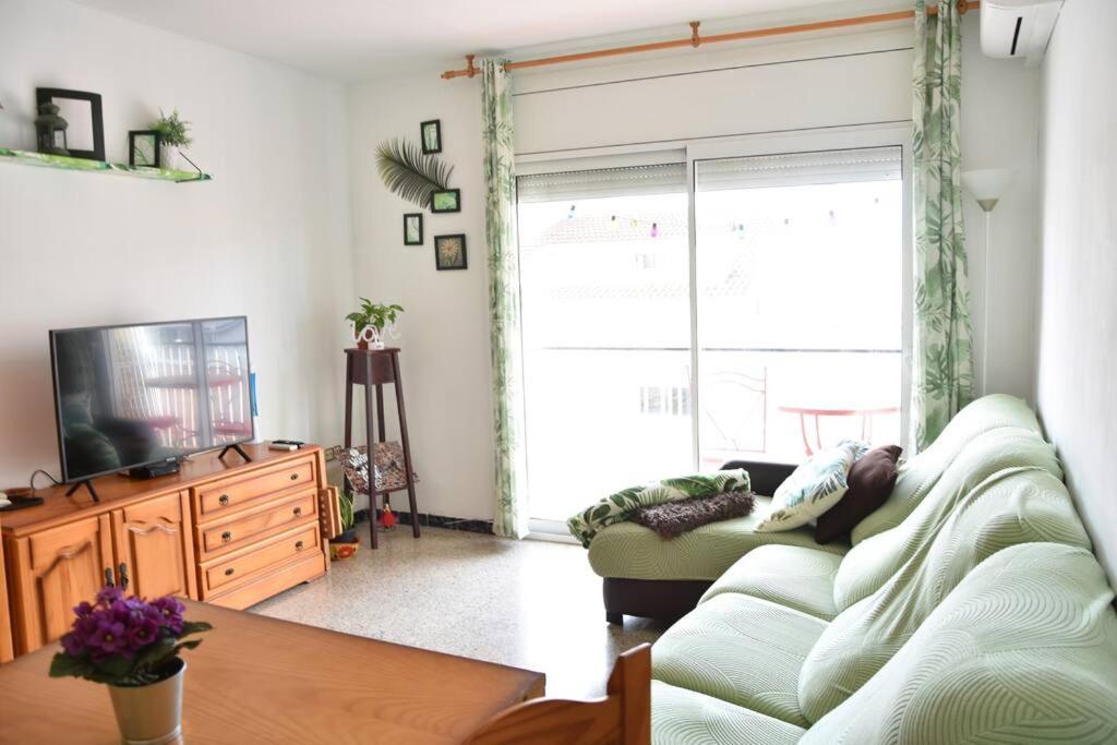 Апартаменти Piso Centrico For4 Cerca Barcelona La Casa De Sonia Біланоба-і-ла-Жалтру Екстер'єр фото